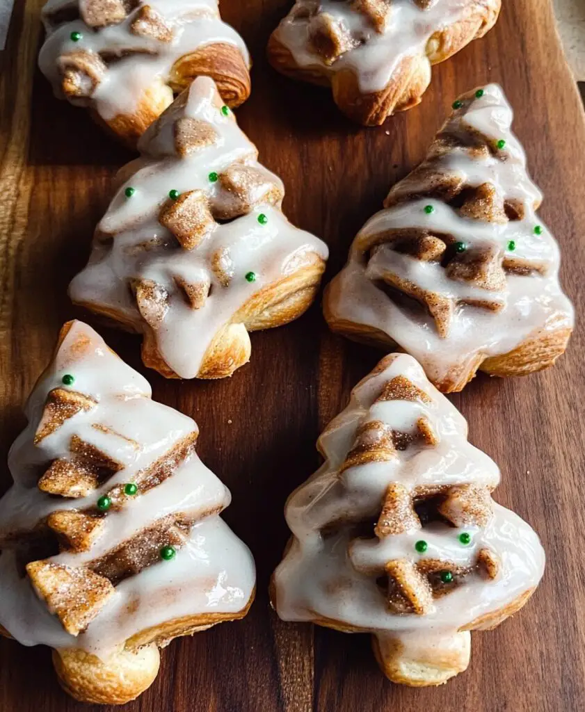Christmas Tree Cinnamon Rolls
