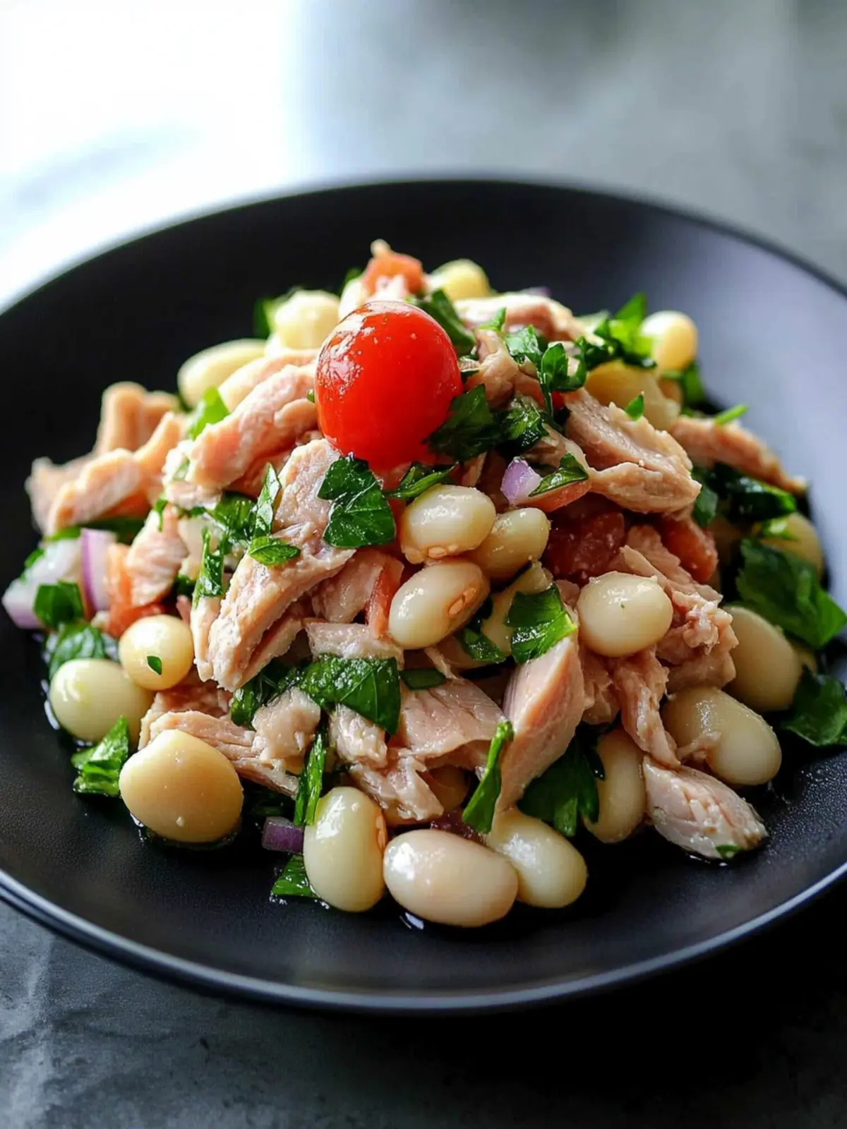 Tuna and White Bean Salad: Quick, Healthy, and Delicious! 5 Tuna and White Bean Salad