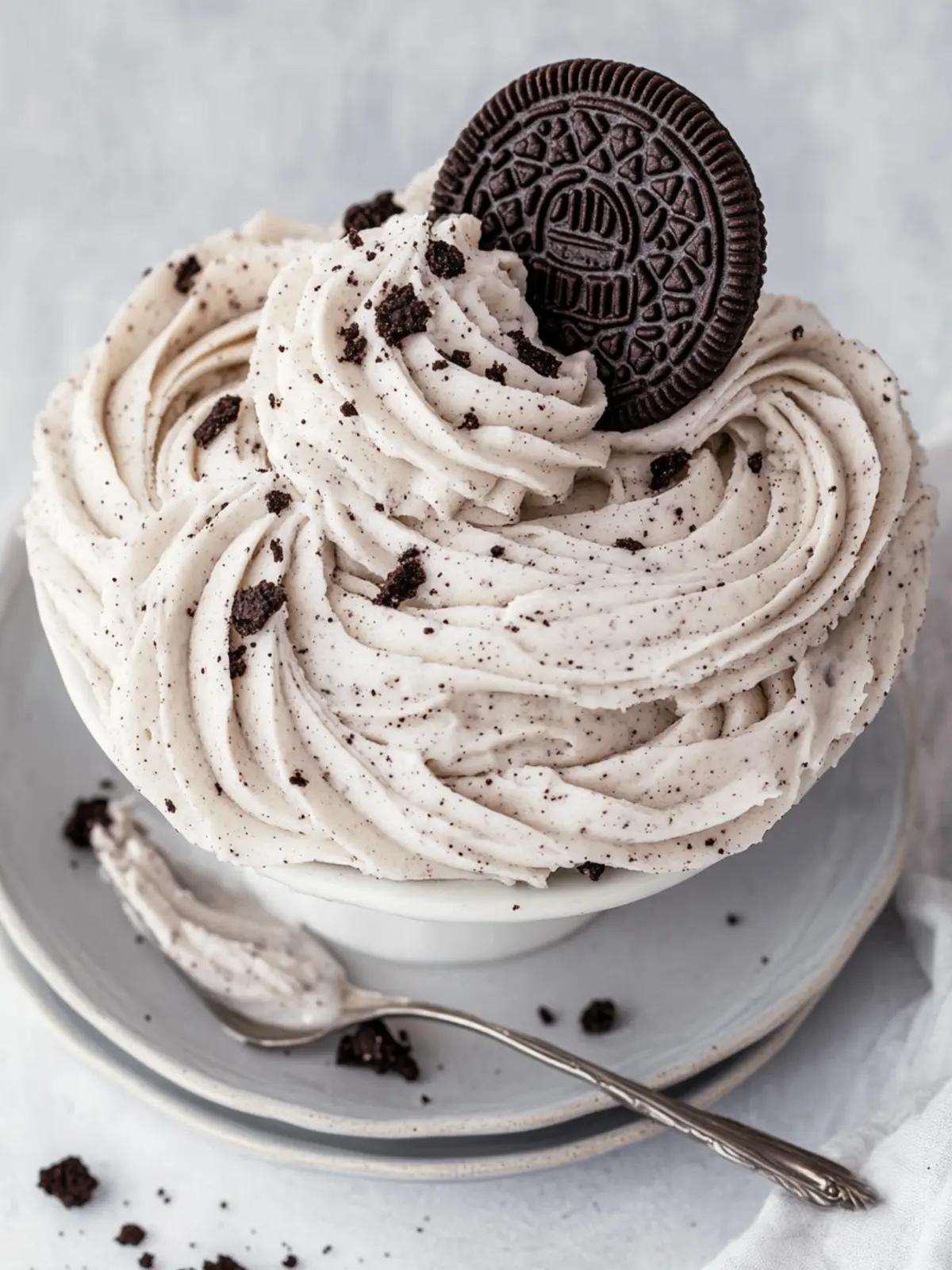 Decadent Oreo Buttercream Frosting That Elevates Any Dessert 5 Oreo Buttercream Frosting